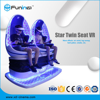 360 Derajat Gerak 9D Virtual Reality Simulator 220V Footprint Kecil Dua Kursi Telur